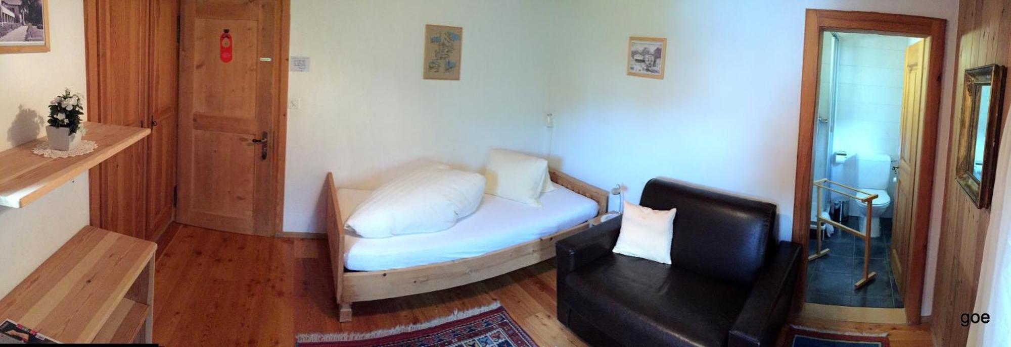 Hotel Chasa Sofia Scuol Rum bild
